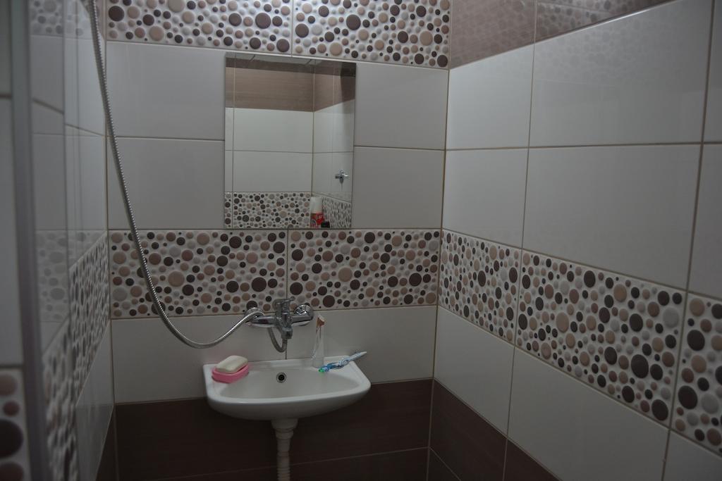 Hostel Valentin 2 Skopje Esterno foto
