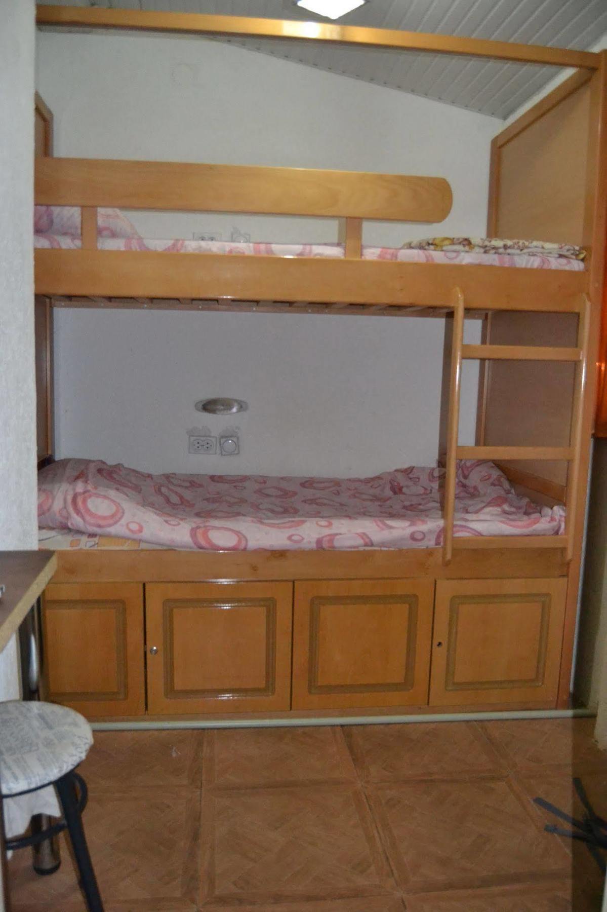 Hostel Valentin 2 Skopje Esterno foto
